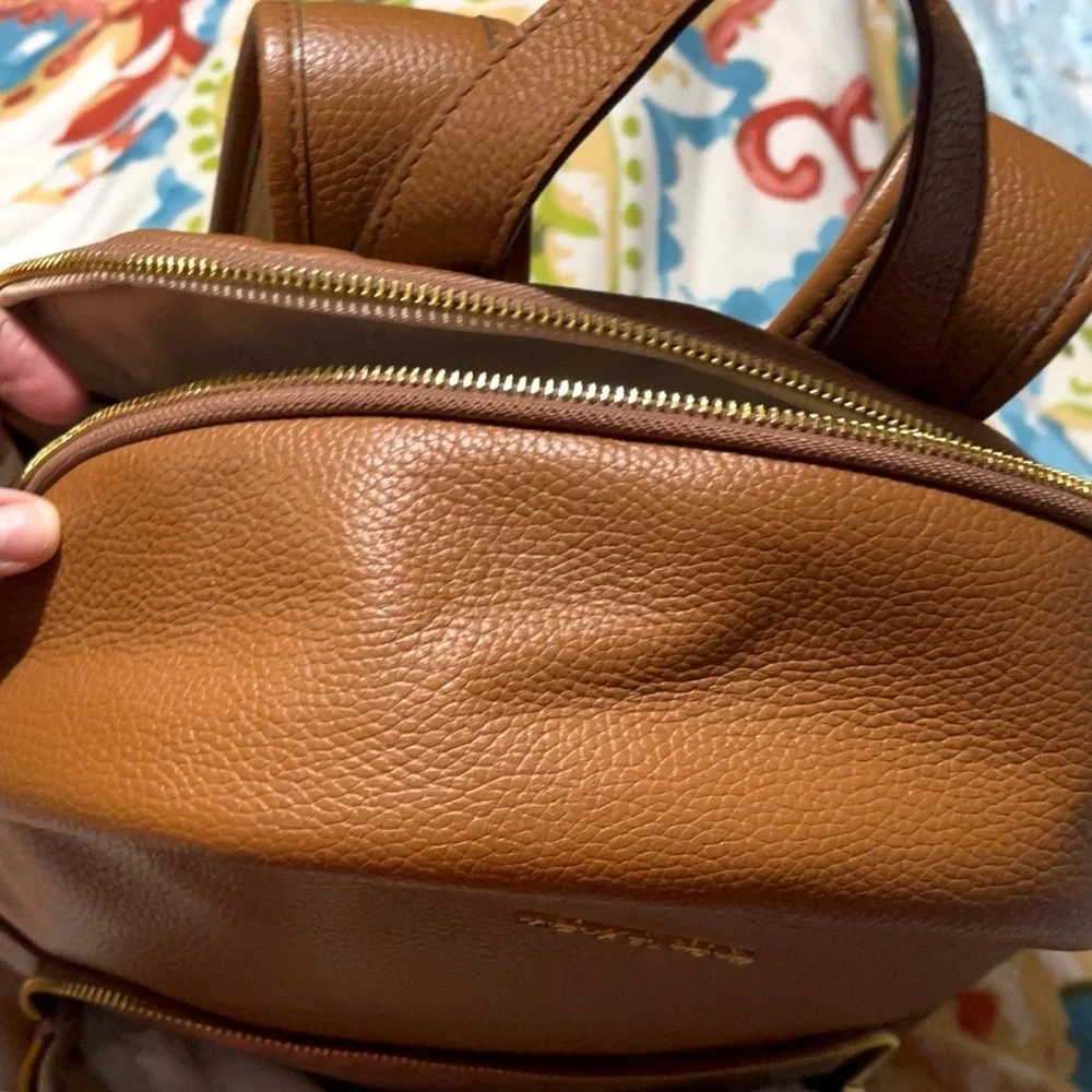 🆕🌺MICHAEL KORS Backpack🌺 - Picture 9 of 16